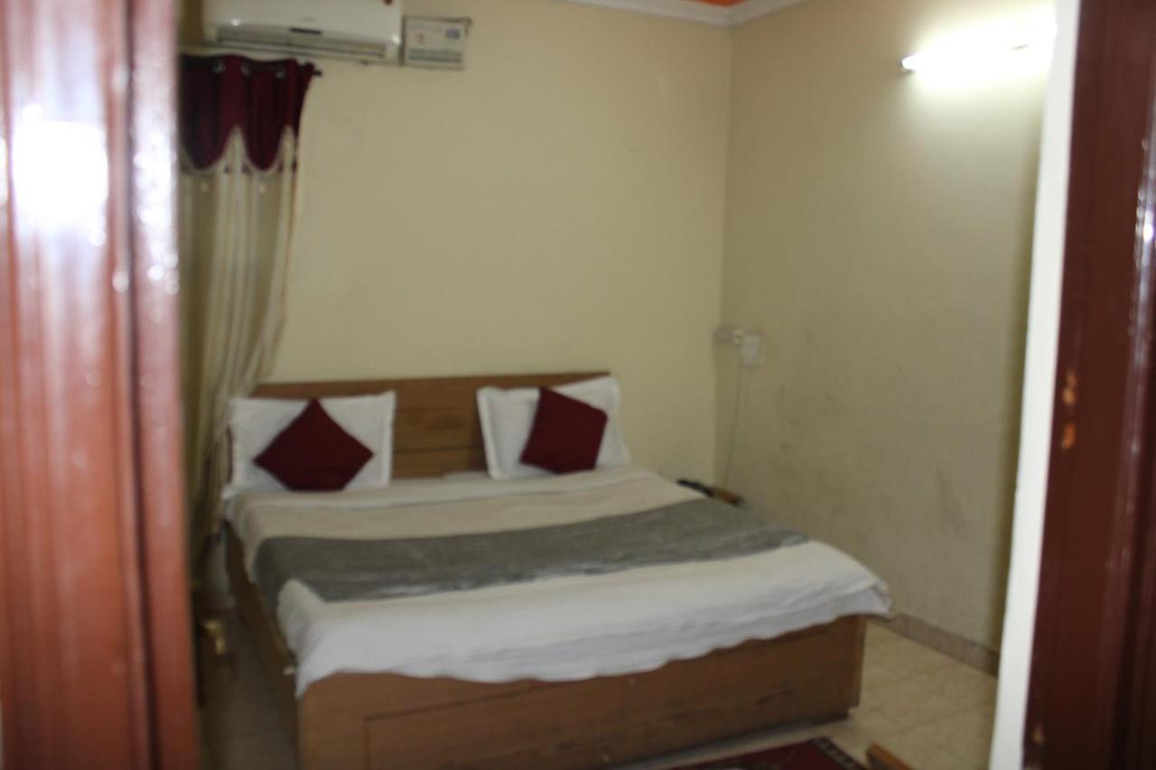 Hotel Diamond Palace Chandīgarh Exteriér fotografie